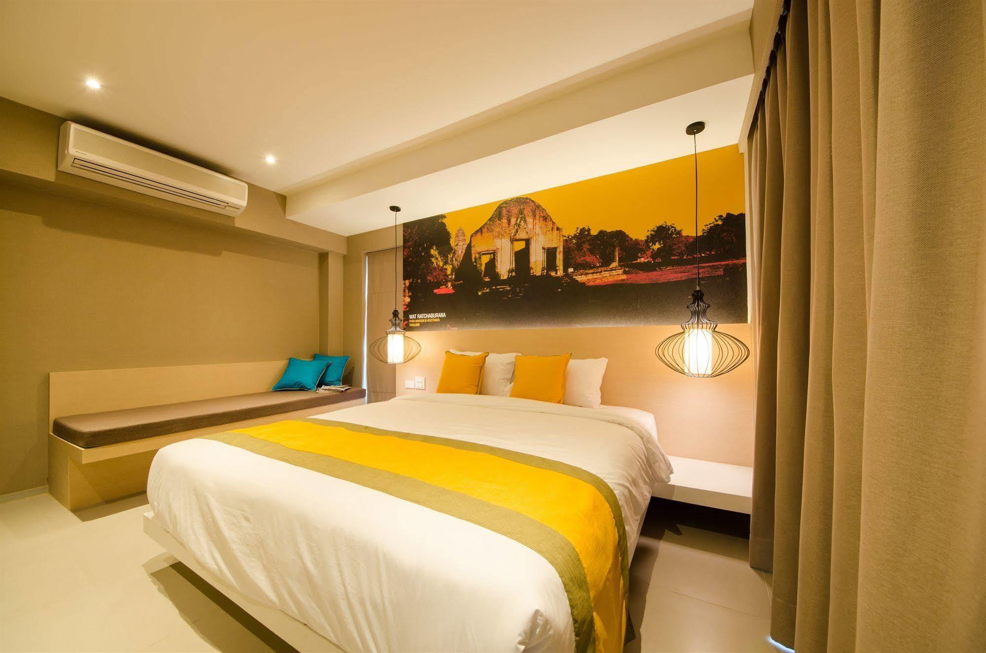 Bizotel Premier Hotel & Residence Банкок Екстериор снимка