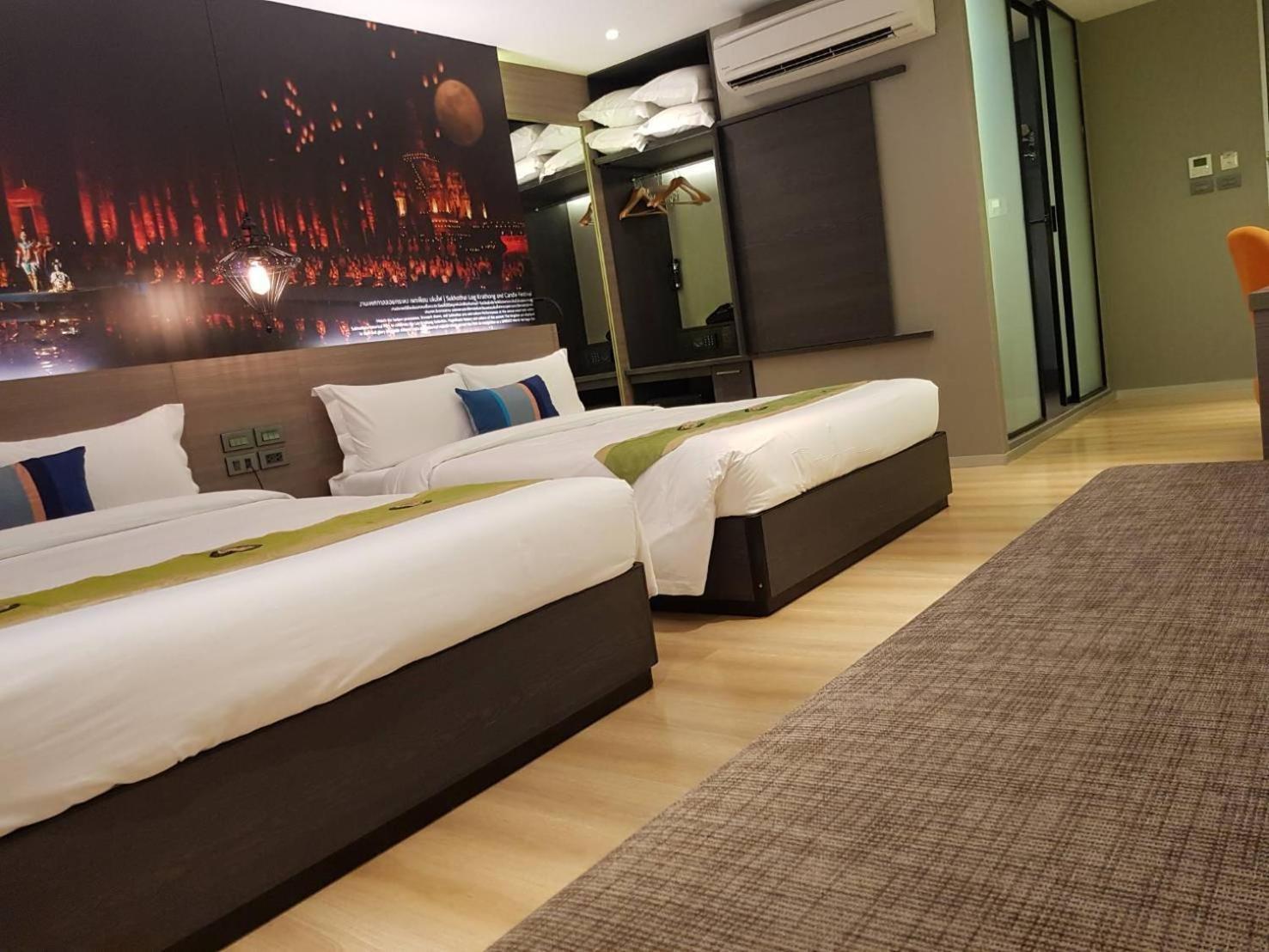 Bizotel Premier Hotel & Residence Банкок Екстериор снимка