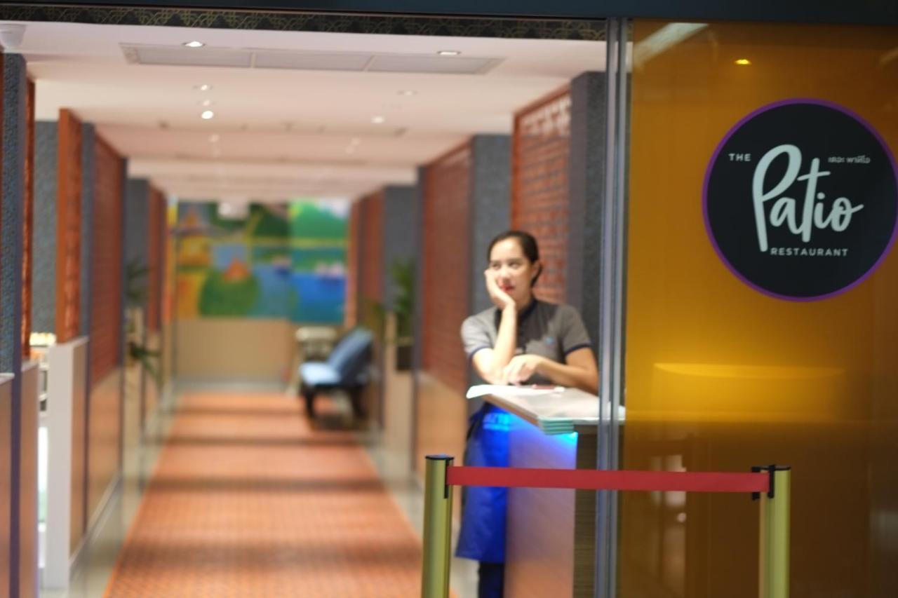 Bizotel Premier Hotel & Residence Банкок Екстериор снимка
